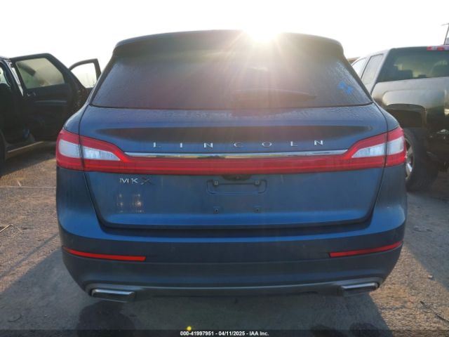 2LMPJ6LR3JBL31423 Lincoln Mkx Reserve
