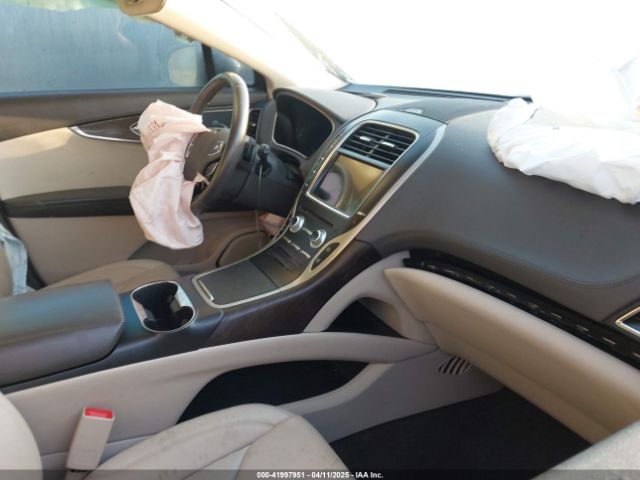 2LMPJ6LR3JBL31423 Lincoln Mkx Reserve