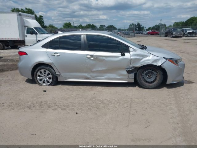 JTDEPMAE9NJ217079 Toyota COROLLA LE