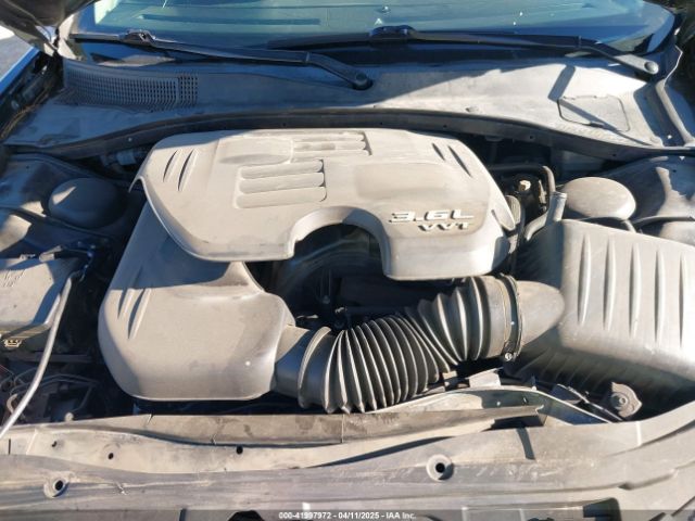 2015 CHRYSLER 300C 2C3CCAEG0FH872235 Photo 9
