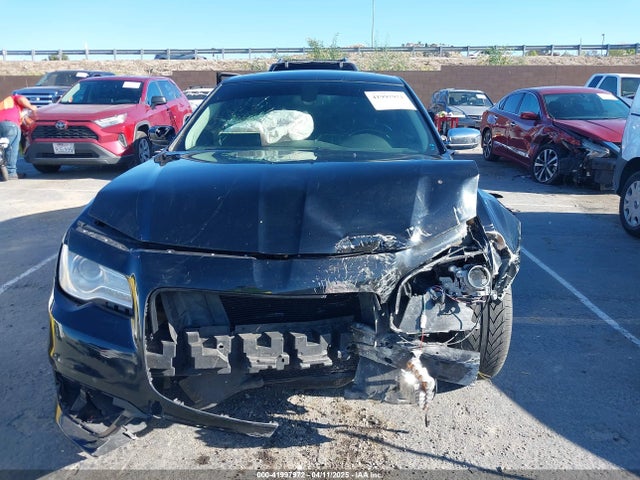2C3CCAEG0FH872235 Chrysler 300