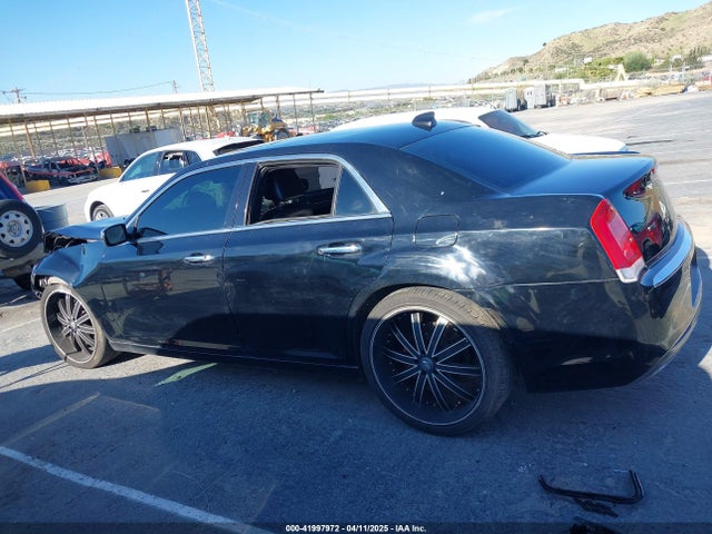 2C3CCAEG0FH872235 Chrysler 300