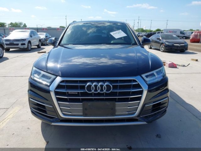 WA1BNAFY7K2022057 Audi Q5 45 Premium
