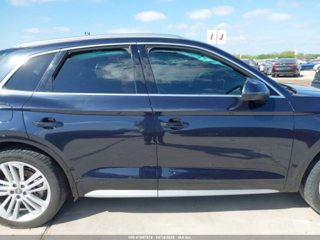 WA1BNAFY7K2022057 Audi Q5 45 Premium
