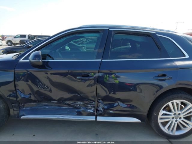 WA1BNAFY7K2022057 Audi Q5 45 Premium