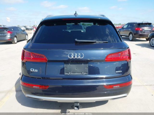 WA1BNAFY7K2022057 Audi Q5 45 Premium
