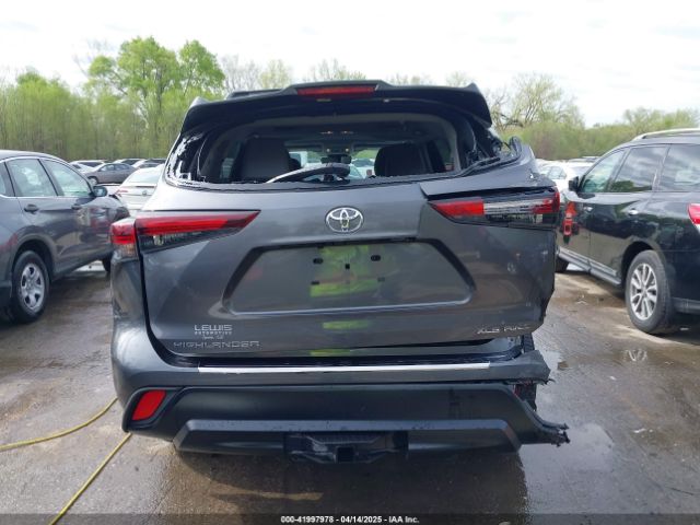 5TDKDRBH3RS569231 Toyota Highlander Xle