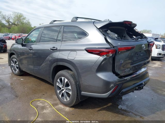 5TDKDRBH3RS569231 Toyota Highlander Xle
