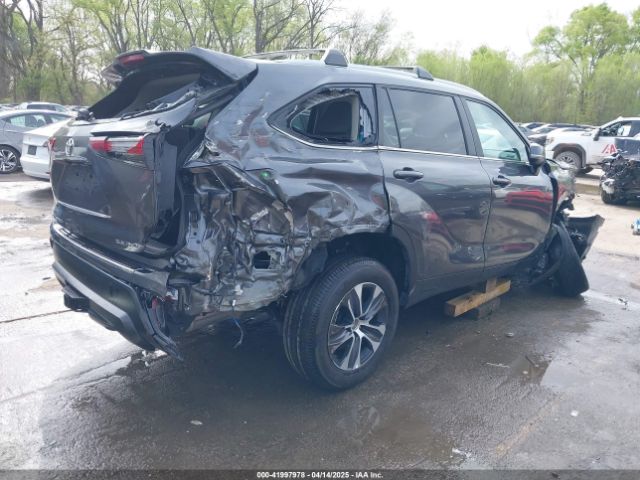 5TDKDRBH3RS569231 Toyota Highlander Xle