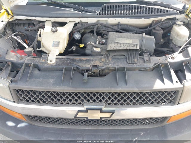 1GCWGFCF2F1127439 Chevrolet Express 2500 Work Van