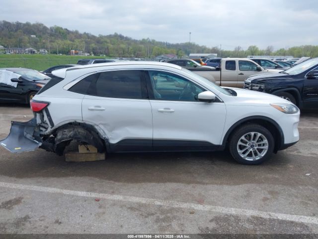 1FMCU9G68LUB64704 Ford ESCAPE SE