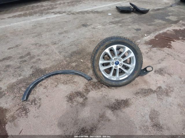 1FMCU9G68LUB64704 Ford ESCAPE SE
