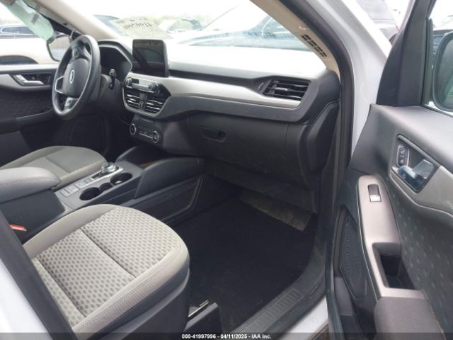 1FMCU9G68LUB64704 Ford ESCAPE SE