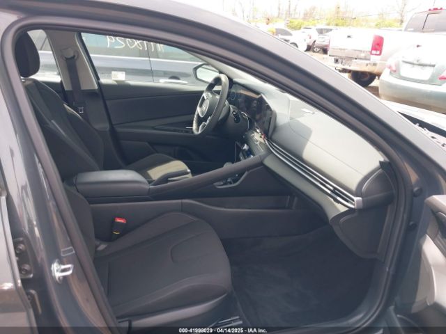 KMHLM4DG1RU836627 Hyundai ELANTRA SEL