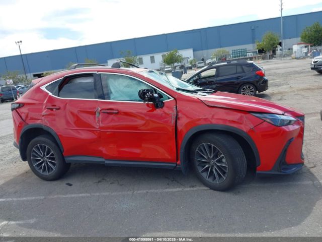 2T2GKCEZ7RC025509 Lexus Nx 350h Premium