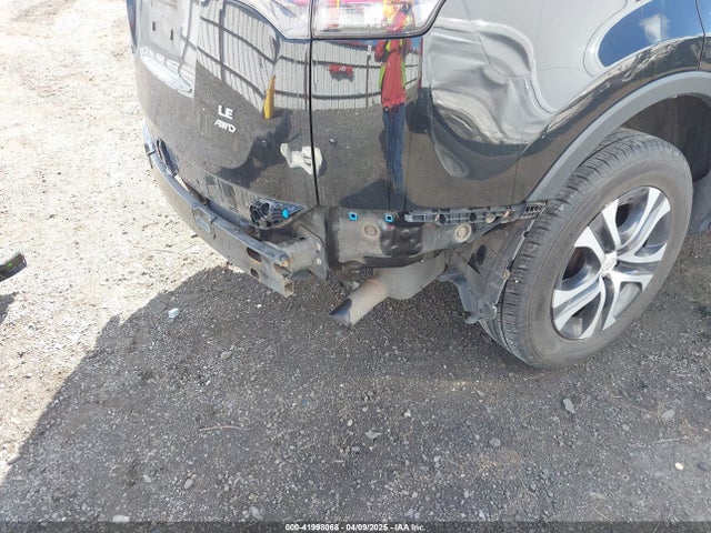 2T3BFREV2JW749735 Toyota RAV4 LE