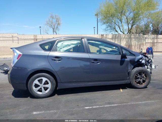 JTDKN3DUXE1770104 Toyota Prius Two