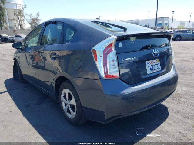 JTDKN3DUXE1770104 Toyota Prius Two