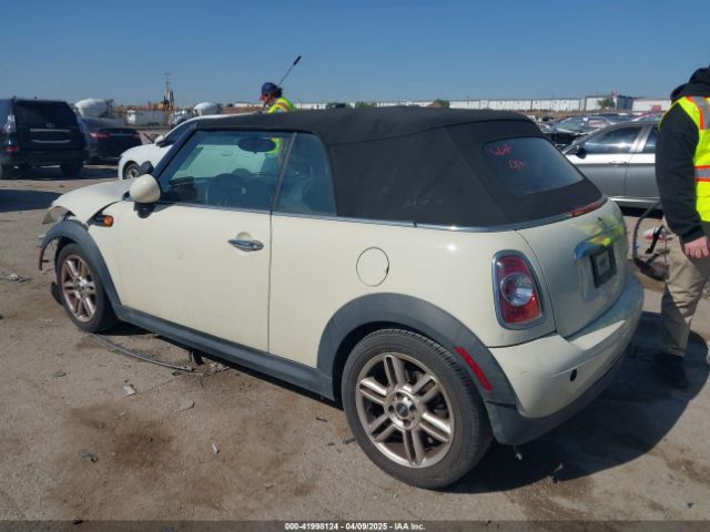 2013 MINI CONVERTIBLE WMWZN3C58DT568824 Photo 2