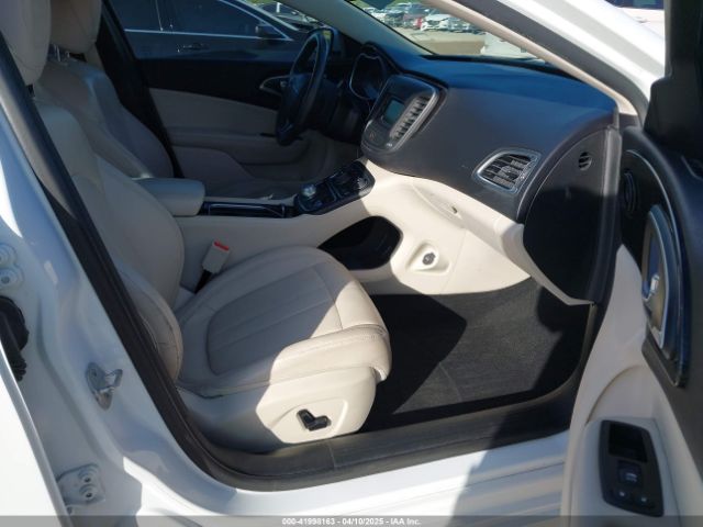 1C3CCCCB0FN525031 Chrysler 200 C