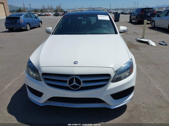 55SWF4JB5HU227454 Mercedes-Benz C 300 Luxury/sport
