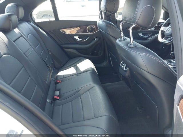 55SWF4JB5HU227454 Mercedes-Benz C 300 Luxury/sport