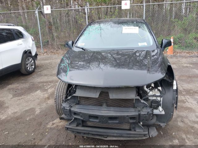 3GNCJKSB8JL203072 Chevrolet TRAX LS