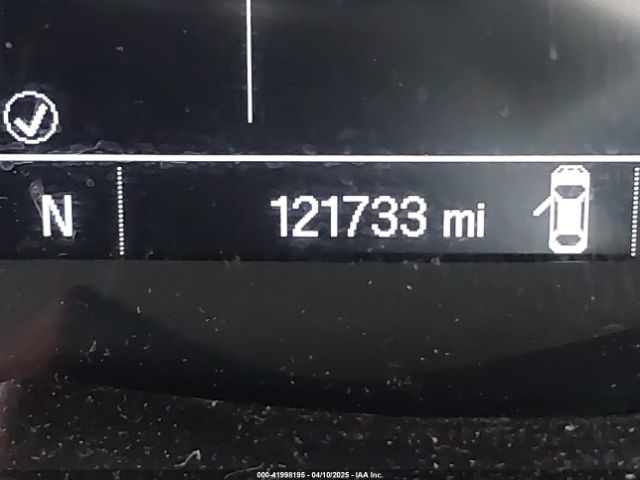 3GNCJKSB8JL203072 Chevrolet TRAX LS
