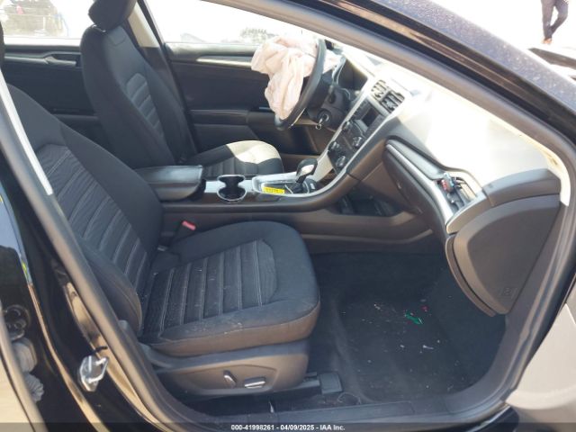 3FA6P0H74GR235623 Ford FUSION SE
