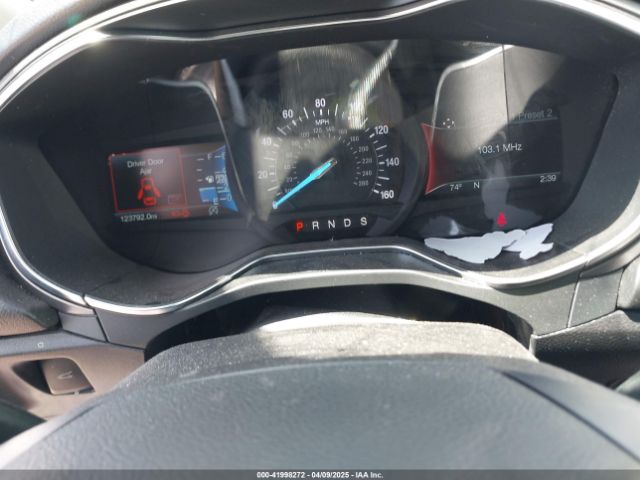 3FA6P0HD6JR160940 Ford FUSION SE