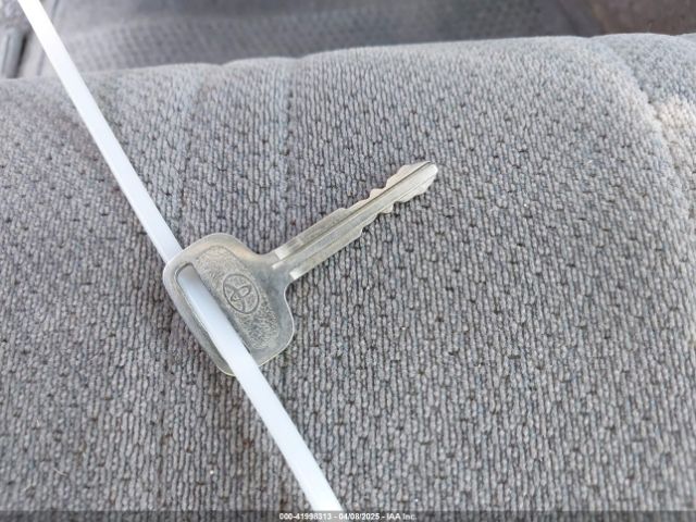 2000 TOYOTA TUNDRA 5TBRT3416YS058389 Photo 10