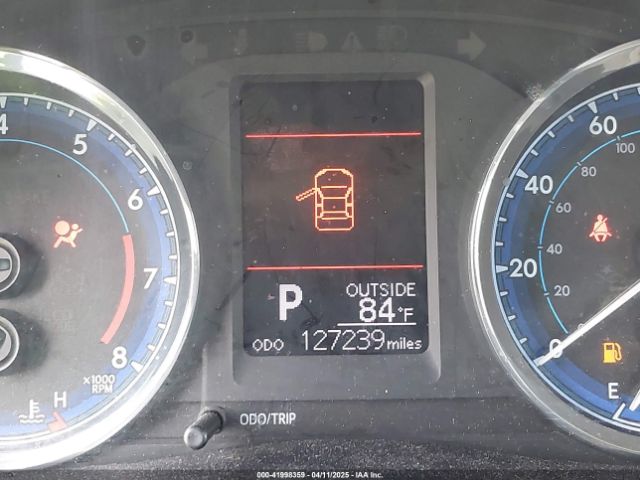 2T1BURHE7JC977029 Toyota COROLLA LE