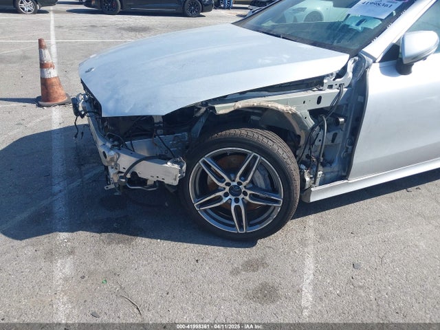 W1K1K6JB9LF133901 Mercedes-Benz m276