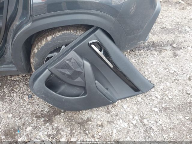 KNDERCAA2R7652904 KIA SELTOS EX