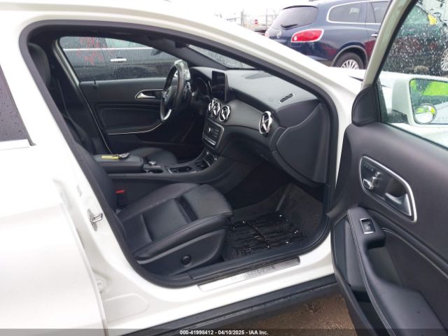WDCTG4GB0JJ521295 Mercedes-Benz Gla 250 4matic