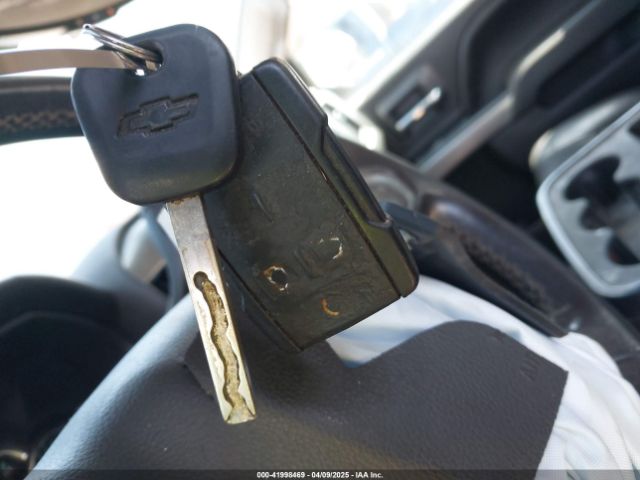 2017 CHEVROLET SILVERADO 1500 3GCUKREC1HG201125 Photo 10