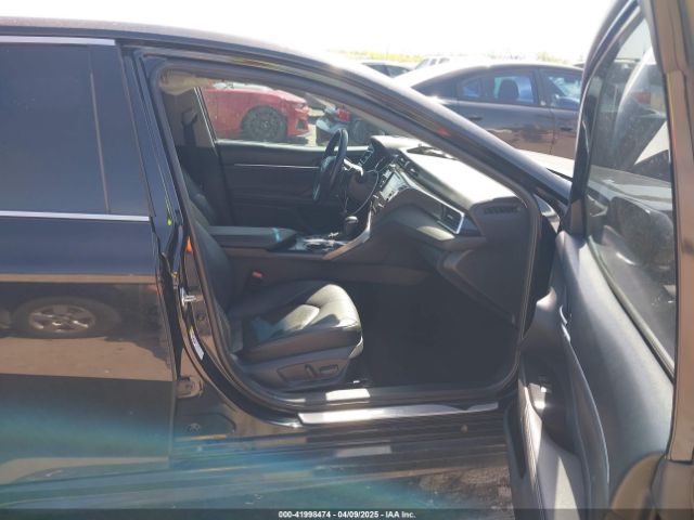 4T1B61HK6JU067324 Toyota CAMRY XSE