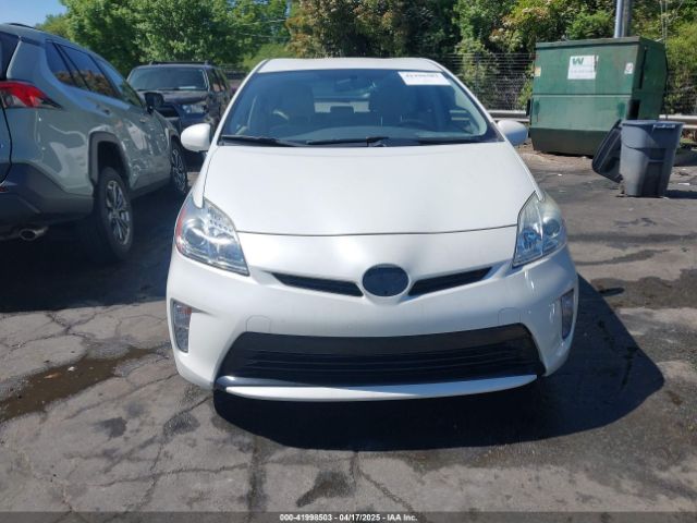 JTDKN3DU8F0440839 Toyota Prius Two