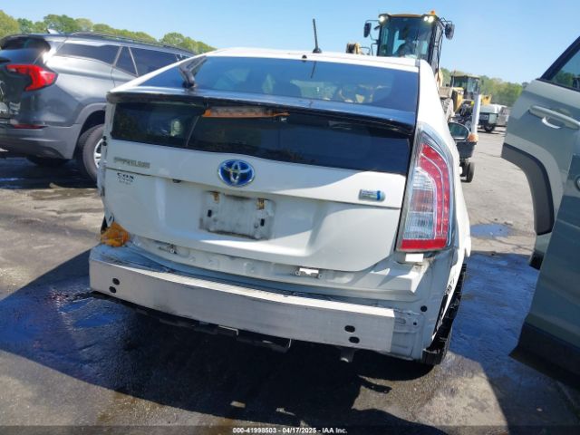 JTDKN3DU8F0440839 Toyota Prius Two