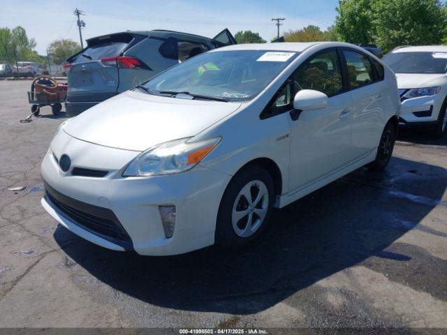 JTDKN3DU8F0440839 Toyota Prius Two