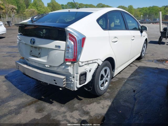 JTDKN3DU8F0440839 Toyota Prius Two