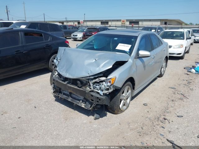 4T1BF1FK5EU840812 Toyota CAMRY SE