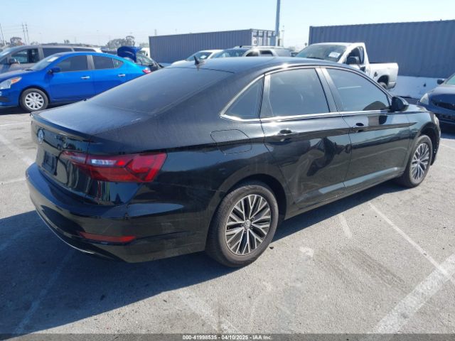3VWC57BUXMM039296 Volkswagen Jetta 1.4t R-line/1.4t S/1.4t Se