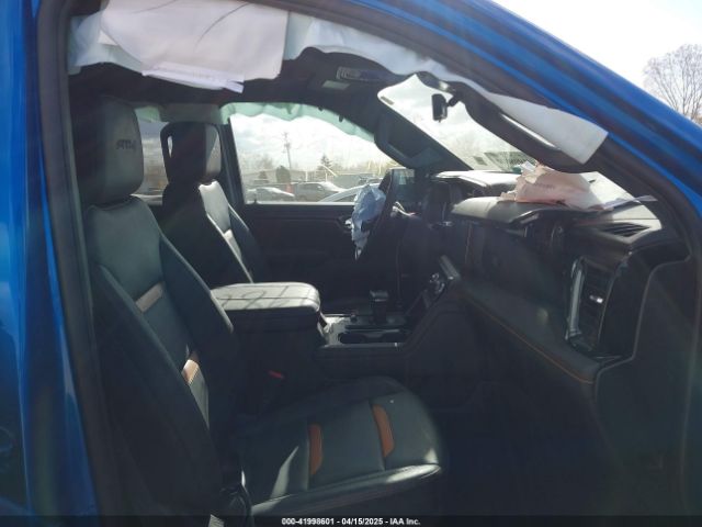 1GTUUEE8XRZ214830 GMC Sierra 1500 4wd  Short Box At4