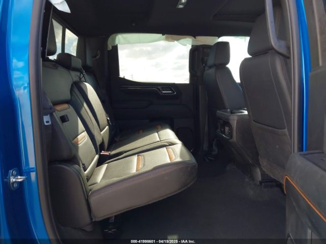 1GTUUEE8XRZ214830 GMC Sierra 1500 4wd  Short Box At4