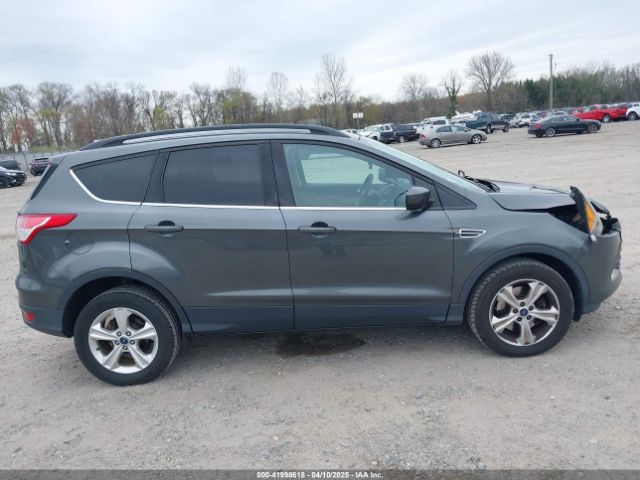 1FMCU9G93GUC83583 Ford ESCAPE SE