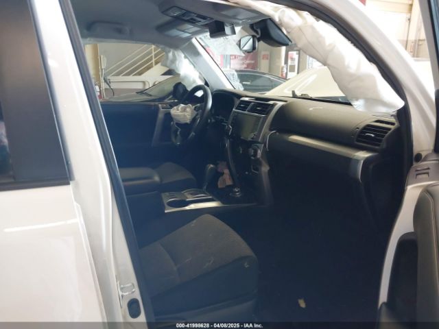 JTEMU5JR0M5902037 Toyota 4RUNNER SR5