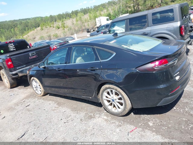 3FA6P0HD8KR159354 Ford FUSION SE