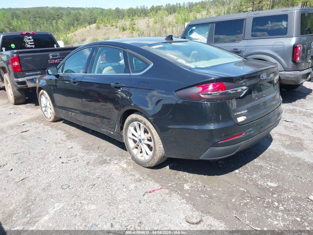 3FA6P0HD8KR159354 Ford FUSION SE