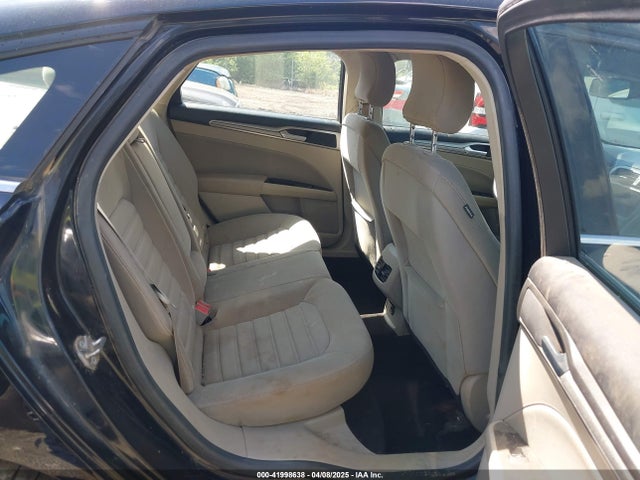 3FA6P0HD8KR159354 Ford FUSION SE